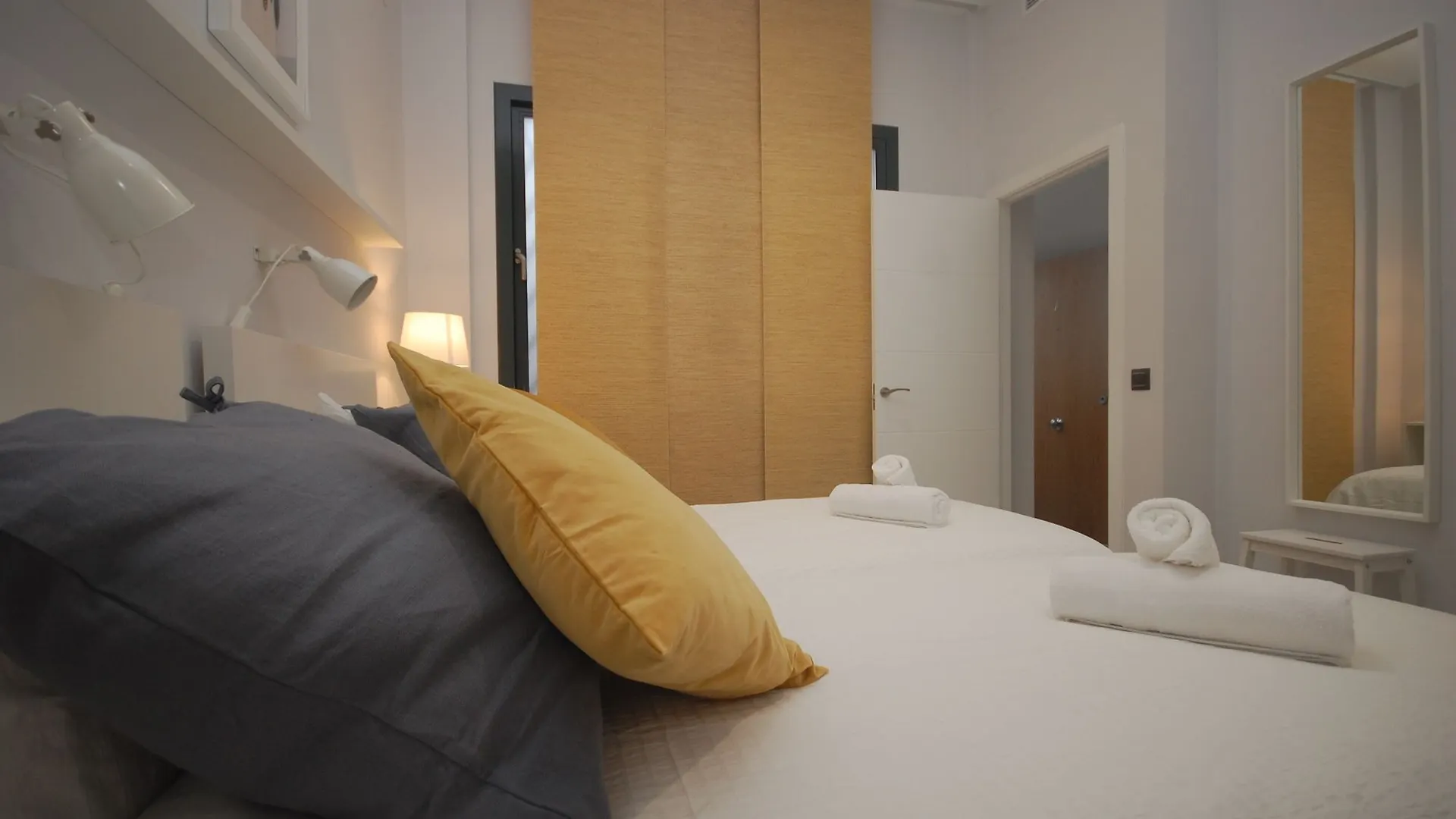 Holi Rent Apartamento Mendoza Seville