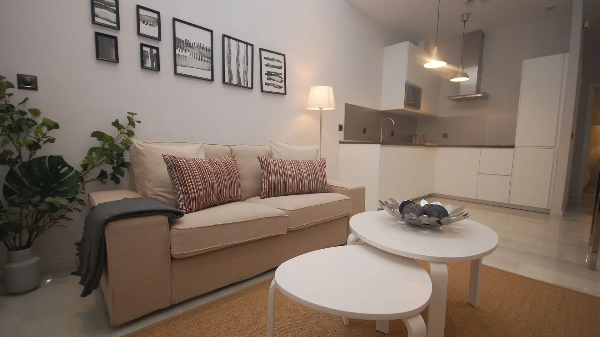 Holi Rent Apartamento Mendoza Seville Apartment